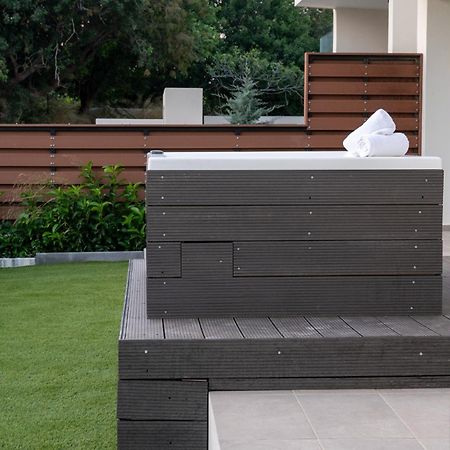 Maison Du Jardin 2-Bedroom Apartment Private Outdoor Jacuzzi Rhodes City ภายนอก รูปภาพ