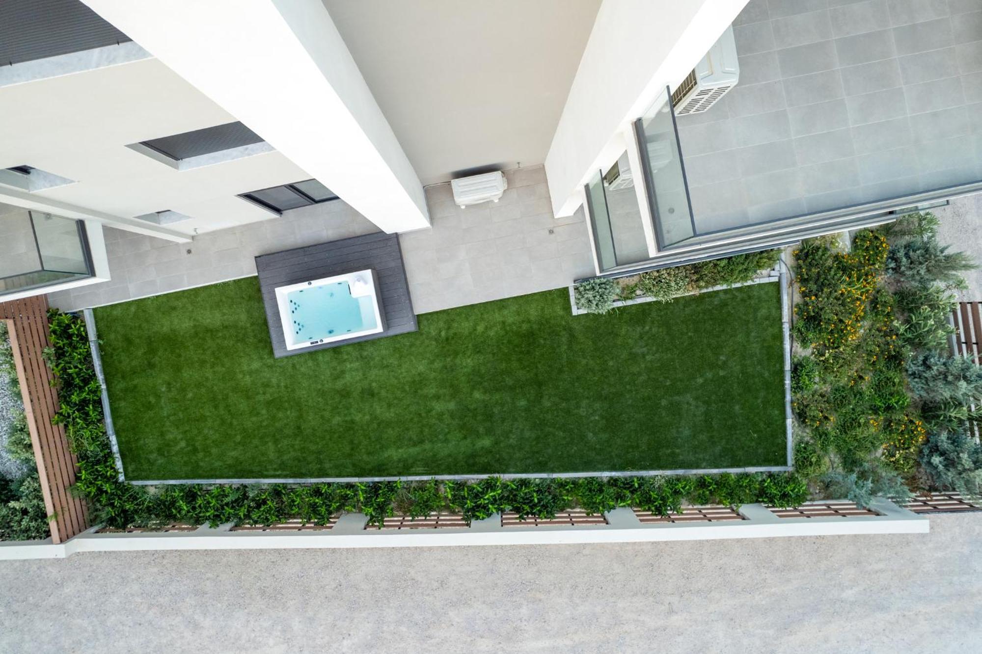 Maison Du Jardin 2-Bedroom Apartment Private Outdoor Jacuzzi Rhodes City ภายนอก รูปภาพ